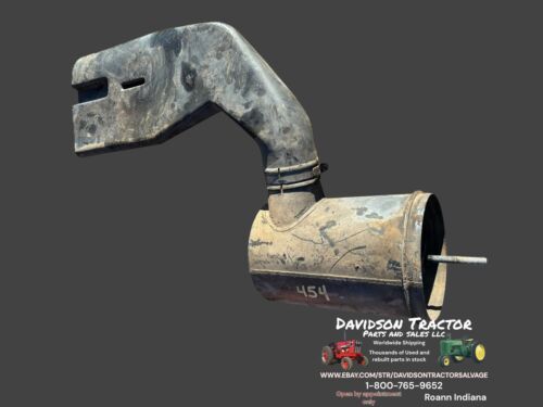 IH International 454 Tractor Air Cleaner Assembly