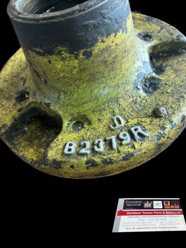 John Deere B heavy duty front hub B2379R Antique Tractor