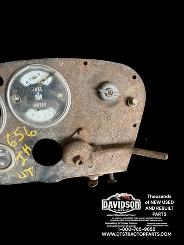 1968 International IH 656 Utility Tractor Dash Instrument Panel