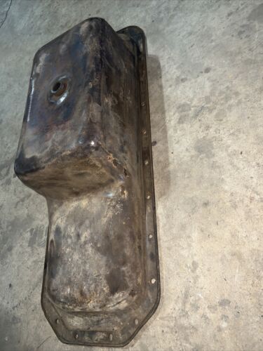 International D282 Engine Oil Pan - Used Farmall 560,706 660
