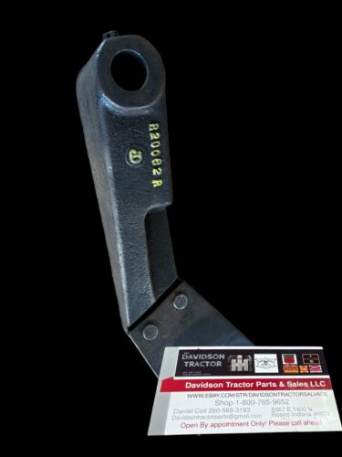 AR20040R, R20062R John Deere 1st And 3rd Speed Shifter Arm For 720, 730