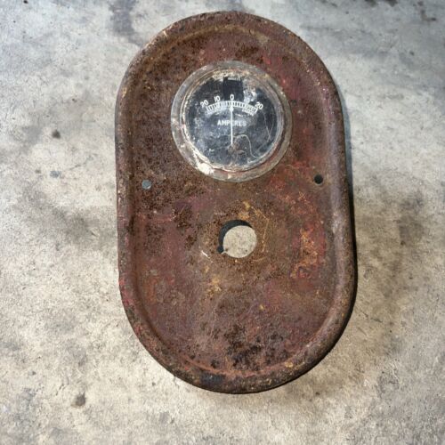 Farmall H M Supers Amp box cover