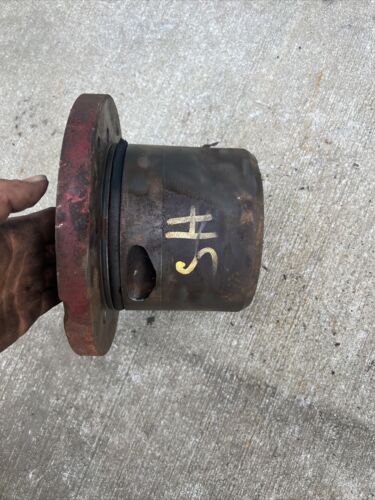 International Harvester/Farmall Housing SUPER H Tractor (358058R1)