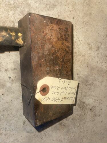 Farmall 400 450 tractor IH front hydraulic line valve port block