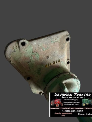 John Deere B Tractor B1841R Crankcase Cover Breather Casting