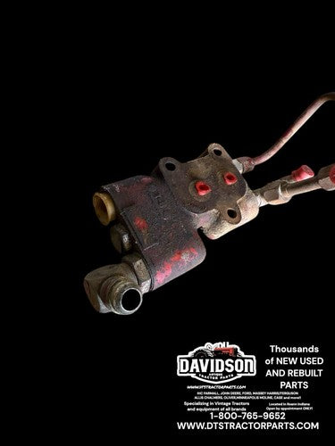 1964 International IH Farmall 504 RC Tractor Hydraulic Control Valve