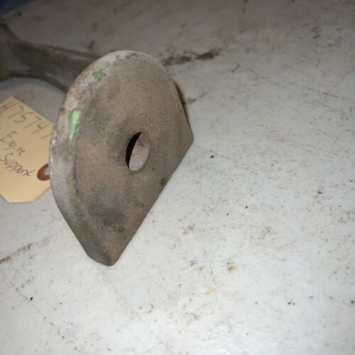 H75747 JD John Deere H Right Hand Engine Support Antique Tractor