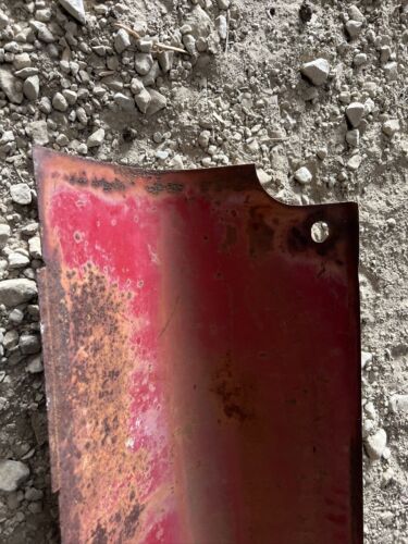 IH FARMALL 460, 560 RIGHT BATTERY COVER  OEM IHC Part Right Side Cover