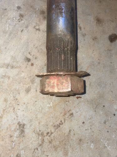 IH Farmall 966 1066 Front spindle w/hub Antique tractor