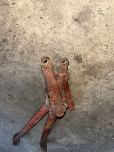 Case 800 Hydraulic Handles Antique w/bracket tractor