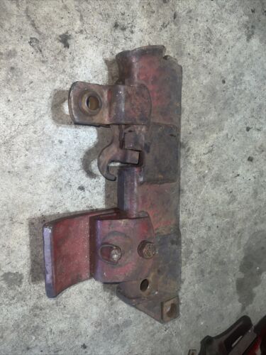 Farmall 706 row crop Tractor fasthitch main 2pt hitch Left L complete pocket