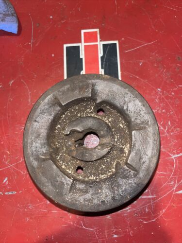 Farmall C SC Super tractor IH IHC engine motor crankshaft main front belt pulley
