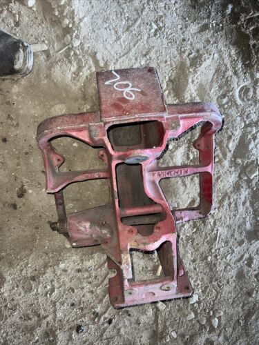 INTERNATIONAL 706 tractor dash housing steering motor bracket ih part casting