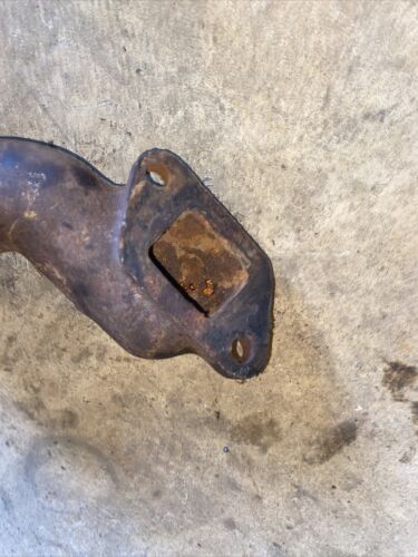 FARMALL Cub Lower Water Pipe