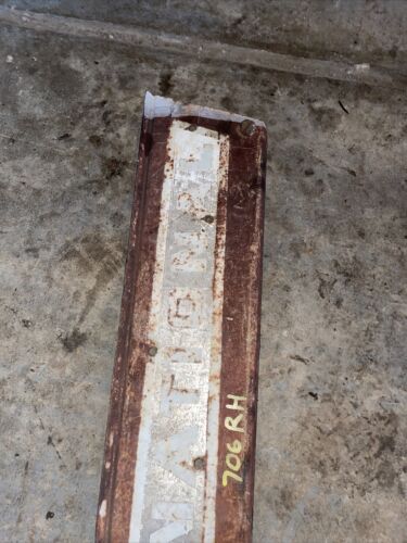 IH Farmall 706 RH hood side cover panel