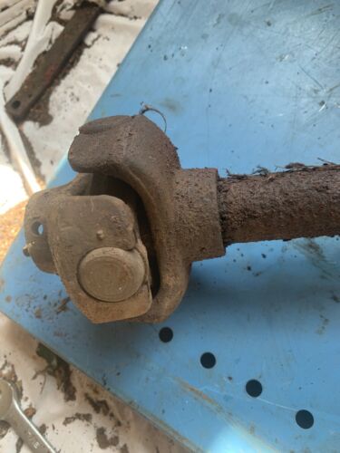 Allis Chalmers C tractor AC main transmission input drive shaft C