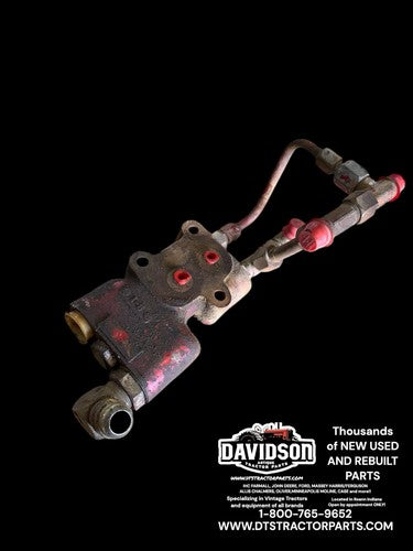 1964 International IH Farmall 504 RC Tractor Hydraulic Control Valve