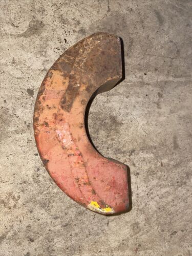 Rear Wheel Clamp IH Farmall 380863R2 706-1066