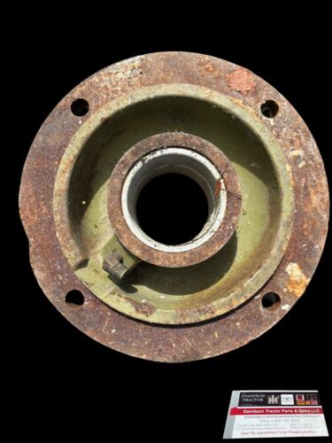 John Deere  F1063R RH Main Bearing w Bushing Housing G Tractor