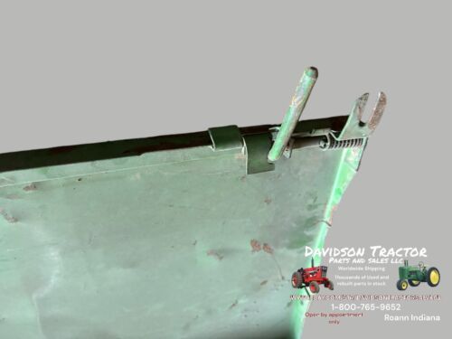 AR32690 Front Side Panel Left Hand Fits John Deere 4000 4010 4020 Tractors