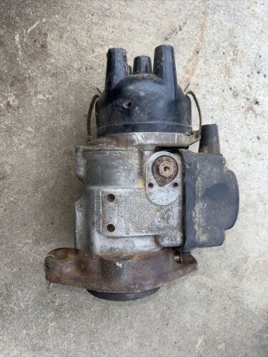 McCormick WD9 WD6 MD 400 Diesel Magneto Antique Tractor  Left Hand Rotation