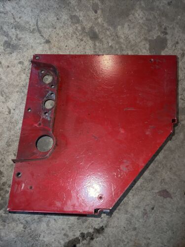 IH International 1586 Shift linkage Cover Antique tractor