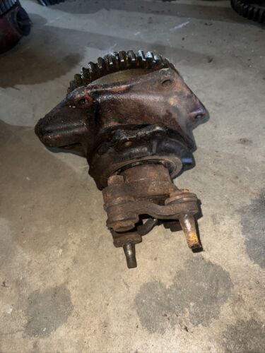 Farmall Super M SM IH tractor transmission housing input drive gear assembly