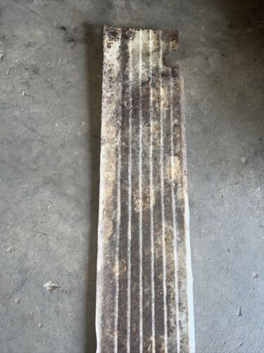 Farmall 460 560 RC Tractor Original IHC IH white hood Left Rear side cover panel