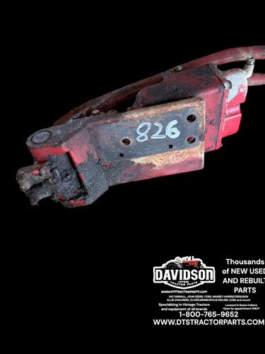 IH Farmall 826 Good Working Brake Valve Assembly W/mounting Bracket And Pedals