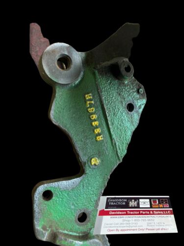 JOHN DEERE 4020 STEERING VALVE BRACKET L.H. AR32596 R33967R