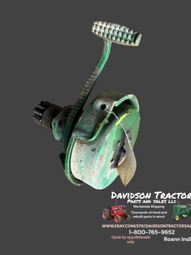 John Deere Unstyled B Tractor ORIGNAL JD Right rear brake assembly B218R & pedal