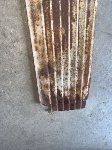 Farmall 460 560 RC Tractor Original IHC IH white hood Left Rear side cover panel