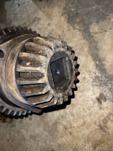 Farmall M IH tractor ORIGNAL transmission drive shaft for gears too pinion