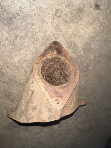 John Deere 620 630 A5316R upper radiator casting