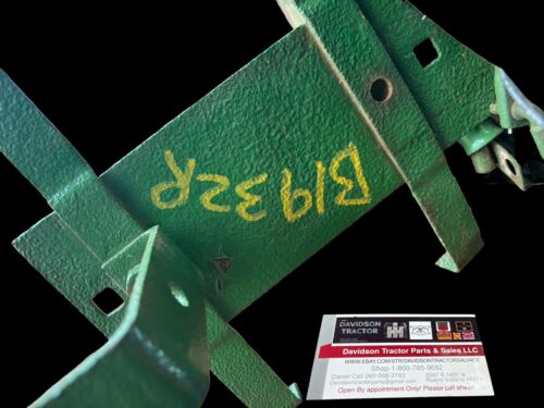 JOHN DEERE B DASH AND STEERING SUPPORT B1932R   CAST IRON DASH