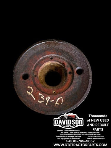 International 574 D239 Engine Crankshaft Pulley  3138838R2 Antique Tractor