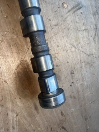 International D239 camshaft 544-574-584-595-684 - 3055046R2