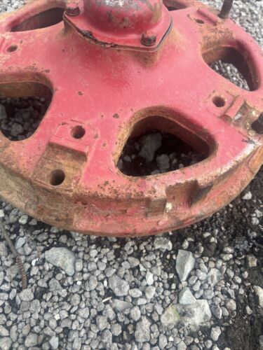 IHC W-9 WD9 McCormick Tractor Front Hub W/Cap Antique Tractor