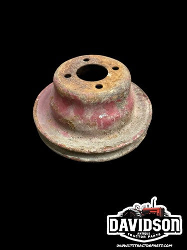 IH International Farmall 340 504 Gas Water Pump Pulley C-153 C-135
