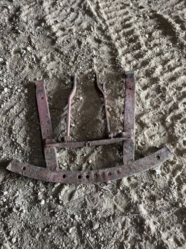 International 560 Wheetland Drawbar Antique Tractor