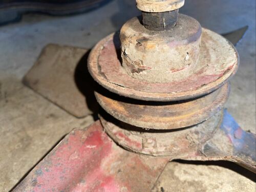 ORIGINAL IH FARMALL IY69 POWER UNIT TRACTOR MOTOR BALER COOLING FAN RAT ROD.