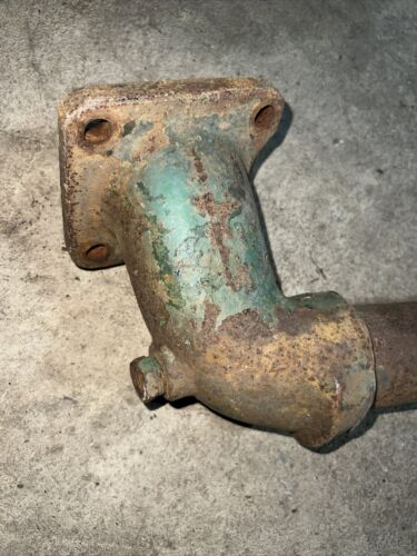 JOHN DEERE A845R UnStyled A TRACTOR UPPER WATER CASTING with PIPE