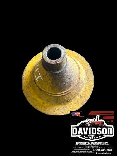 Farmall Cub Low Boy 154 185 Crankshaft Pulley Antique Tractor