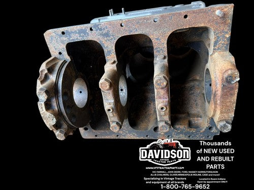 3711164A-1 Perkins 3.152 Engine Block Massey Ferguson 240 Antique Tractor