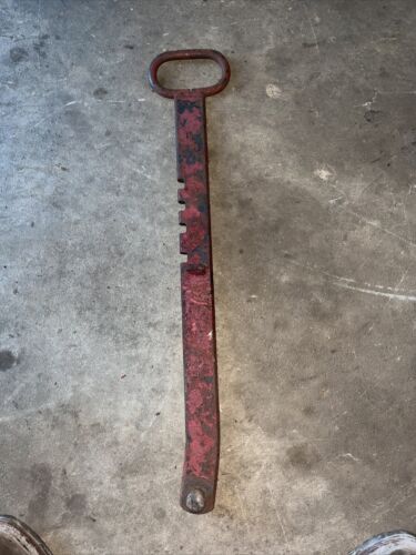 Farmall 560 450 rowcrop tractor IH 2pt fasthitch draft control lever bracket