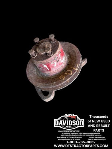 International 560 656 706 D282 Fan Pulley W/mounting Bracket Antique Tractor