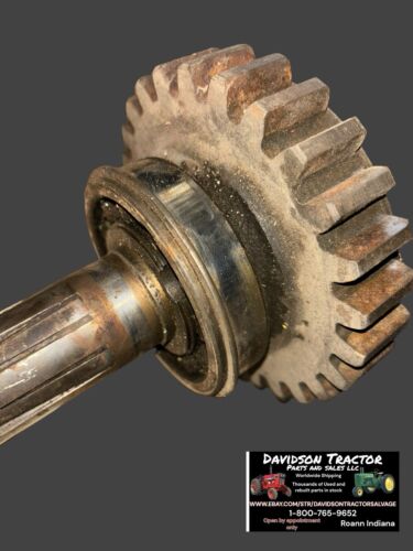 JOHN DEERE A TRANSMISSION DRIVESHAFT A1579R A1579  FITS UNSTYLED A AND 1939 A