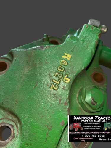 USED JOHN DEERE R63272 ROCKSHAFT PISTON COVER 4240 TRACTOR