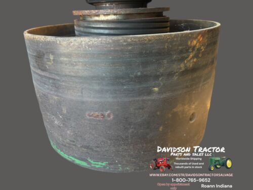 USED JOHN DEERE A TRACTOR BELT PULLEY CLUTCH ASSEMBLY A1864R