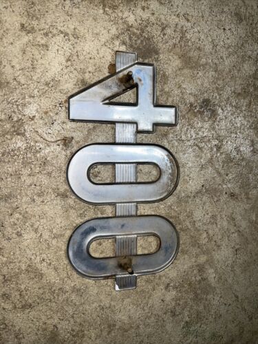 IH 362314R1 Farmall 400 Side Hood Emblem